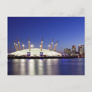 Briefkaart van Docklands en de Dome op de Theems