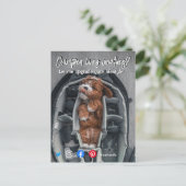 briefkaart van een grappig vastgoed, een gekke hon (Staand voorkant)