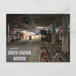Briefkaart van het treinstation van Boston South