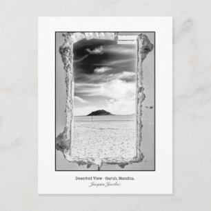 Briefkaart van woestijnlandschap uitzicht door ven