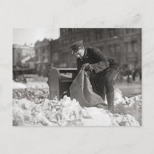 Brievenbesteller in de Sneeuw, 1922 Briefkaart