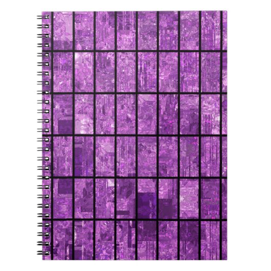 Bright abstract mosaic violet background with glos notitieboek (Voorkant)