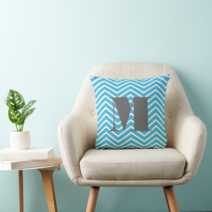 Bright Aqua Ivory en Gray Monogram Zig Zag Kussen
