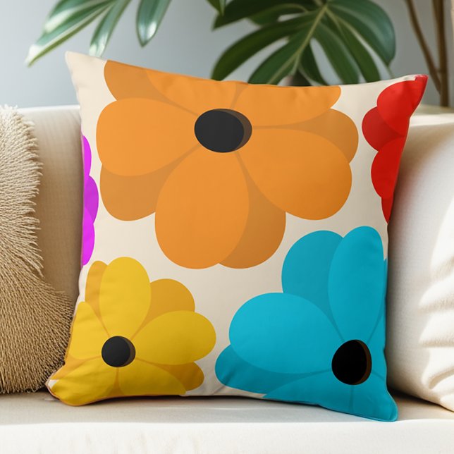 Bright Large Bloem Hedendaags Kussen (Get this colorful floral pillow for your home decor.)