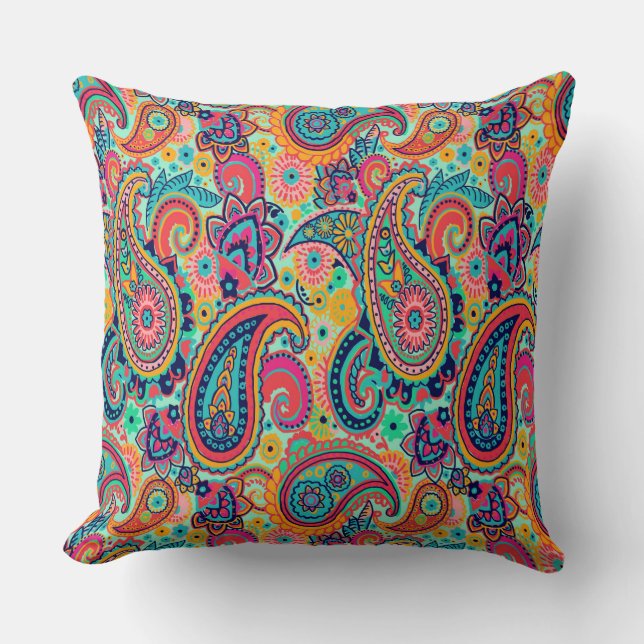 Bright Rainbow Paisley Kussen (Voorkant)