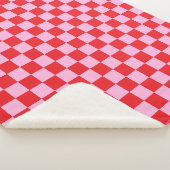 Bright Red and Light Pink Checkered Sherpa Deken (3/4)