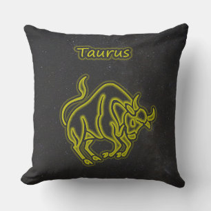 Bright Taurus Kussen