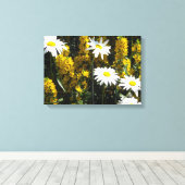 Bright White Daisies Canvas Afdruk (Insitu (Houten vloer))