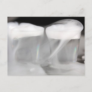 Bril met water en droog ijs briefkaart