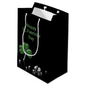 Briljant Happy St. Patrick's Day Diamonds Medium Cadeauzakje (Achterkant Gekanteld)