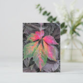 Brilliance between the Grey - Autumn Leaf Briefkaart (Staand voorkant)