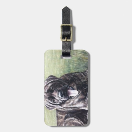 Brindle Engelse mastiff in het gras Bagagelabel (Voorkant verticaal)