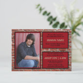 Brique, rouge et noir avec le faire-part de (Debout devant)