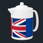 British Teapot, le drapeau Union Jack<br><div class="desc">Profitez de votre thé chaud dans cette théière colorée illustrée avec le drapeau de la Grande-Bretagne. Vous pouvez remplir ce pot avec des thés typiquement britanniques tels que thé anglais petit-déjeuner ou thé Earl Grey. MAIS je vous permet aussi (ne dites PAS au roi Charles) que vous pouvez remplir avec...</div>
