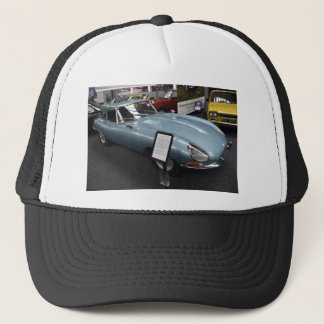 Brits klassiek e-type jaguar trucker pet
