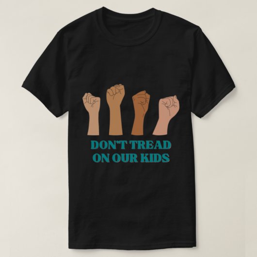 Brittany Aldean don_t tread op onze kinderen T-shirt (Design voorkant)