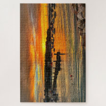 Brixham Twilight: vurige zonsondergang en rotsacht