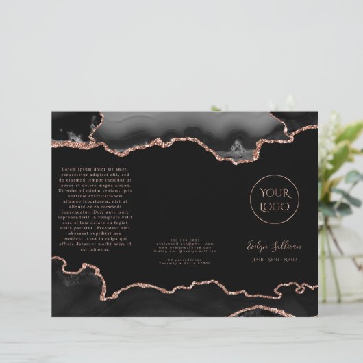 brochure noire (Debout devant)