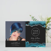 Brochure pliée en argent turquoise (Debout devant)