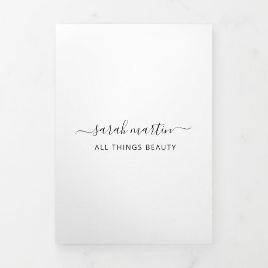 Brochure triplée Black and White Elegant Business (Page de couverture)