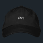 Brodée Black Réglable Montrer Regal King Casquette mascul<br><div class="desc">Embrassez le style classique avec ce casquette noir orné d'une broderie "King" audacieuse. La visière réglable et le tissu en coton offrent à la fois confort et style. Un complément parfait à toute tenue pour un look sophistiqué.</div>