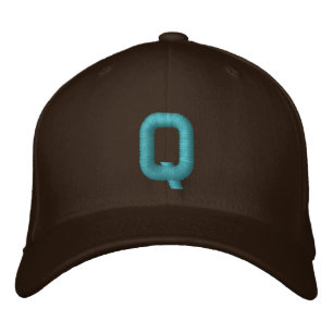 Brodée Casquette ajustable Q monogramme