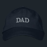 BRODÉE CASQUETTE DAD<br><div class="desc">Un casquette de baseball "DAD" monochromatique bleu ferait le cadeau le plus joli pour un père,  une Fête des pères,  ou comme révélateur d'une faire-part de grossesse ou d'un genre ! Les couleurs peuvent être personnalisées à votre goût !</div>
