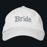 Brodée Casquette de baseball de jeune mariée<br><div class="desc">Customisez votre casquette pour votre lune de miel,  jour du mariage,  ou partie de bachelorette ! Ce casquette peut être personnalisé ainsi il équipe de quelque style ou thème vous recherchiez.</div>