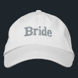 Brodée Casquette de baseball de jeune mariée<br><div class="desc">Customisez votre casquette pour votre lune de miel, jour du mariage, ou partie de bachelorette ! Ce casquette peut être personnalisé ainsi il équipe de quelque style ou thème vous recherchiez.</div>