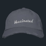 Brodée Casquette de baseball Retro Brodé<br><div class="desc">Faites savoir aux gens que vous êtes un joueur d'équipe avec ce casquette de baseball désespéré. Ne vous souciez pas de faire de la publicité sur votre statut vaccinal, mais avez-vous autre chose à dire ? Cette haine est mise en place dans un style modèle pour que vous puissiez avoir...</div>