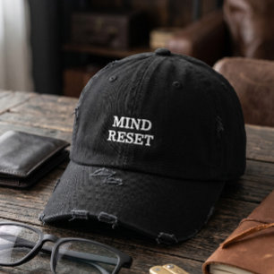 Brodée Casquette noire en détresse Minimalist Mind Reset