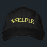 Brodée Casquette selfie<br><div class="desc">Un #selfie casquette. Idéal pour prendre des selfies. Combien de selfies pouvez-vous avoir avec ce casquette sur votre tête ?</div>