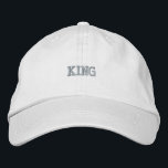 Brodée Chic Avec Frappe Roi Brodé Casquette Blanc<br><div class="desc">Doté du texte emblématique "King",  ce casquette brodé en coton blanc offre une option élégante et confortable pour l'usure quotidienne. La sangle réglable assure un ajustement parfait pour le confort toute la journée.</div>