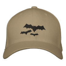 LE CASQUETTE DE BATS HOMME EMBROIDÉE
