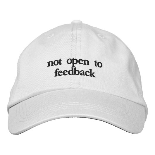 Brodée non ouvert au casquette de commentaires (Devant)