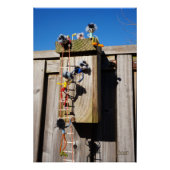 Broedkast vogelhuisje dat beklommen fubby's perfect poster (Voorkant)