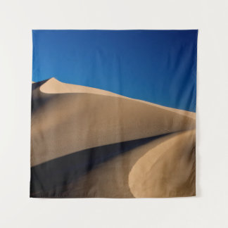 BROEIZAND ONDER BLUE SKY TIJDENS DAG WANDKLEED