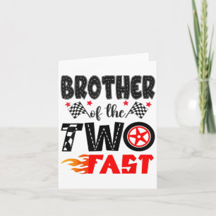 Broer van de twee snelle 2e verjaardag jongen race kaart