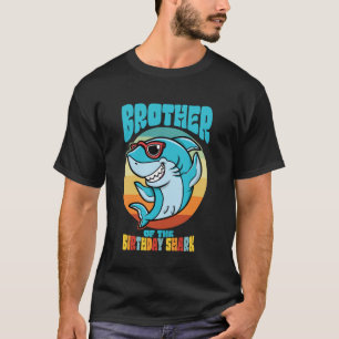 Broer van het Verjaardag Kind Shark Party Bro Fami T-shirt