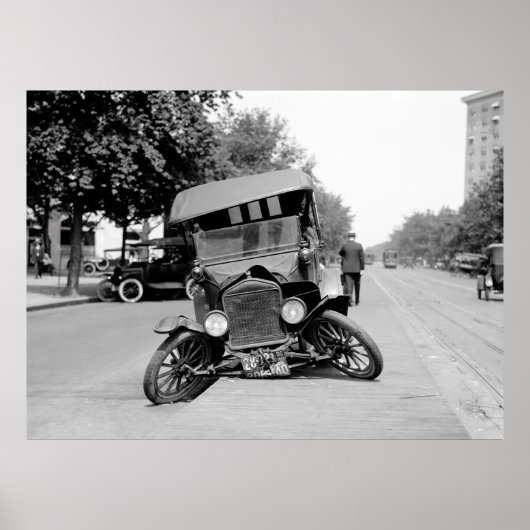 BROKEN AS 1922 POSTER (Voorkant)