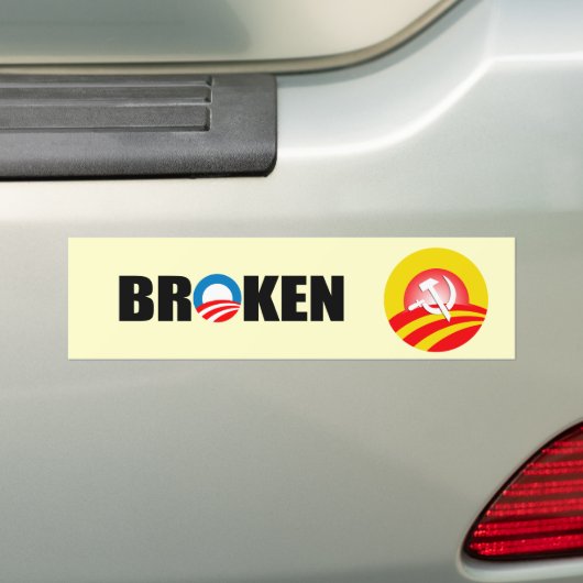 BROKEN BUMPERSTICKER (Op auto)