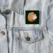 BROKEN EGG SHELL: KUNST: REALISME VIERKANTE BUTTON 5,1 CM (In situ)