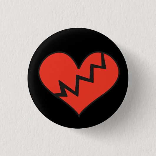 Broken Heart Badge Pin Button (Voorkant)