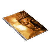 Bronze Boeddha-standbeeld met Golden Bokeh-achterg Notitieboek (Rechterzijde)