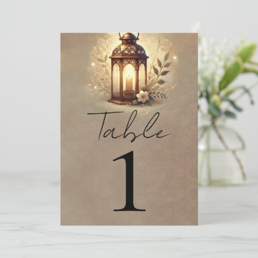 Bronzen Gloeiende Lantaarn Rustieke Trouwtafel Num Kaart (Staand voorkant)