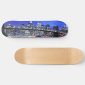Brooklyn Bridge en Manhattan Skyline Skateboard (Horizontaal)
