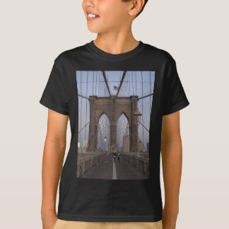 Brooklyn Bridge NYC Sun-opkomst op kerstavond T-shirt