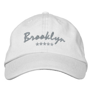 Brooklyn Naam Geborduurde Pet