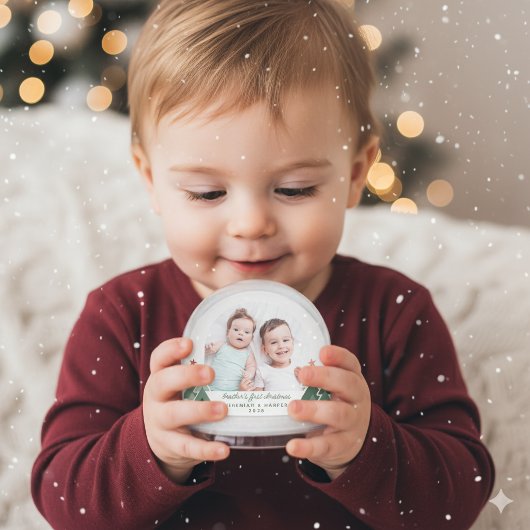 Brothers First Christmas Rustic Trees 2 foto's Sneeuwbol