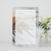 Brown Bear Catches Red Salmon Briefpapier (Staand voorkant)